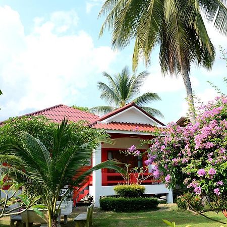 New Sunrise Maenam Village Koh Samui Room photo